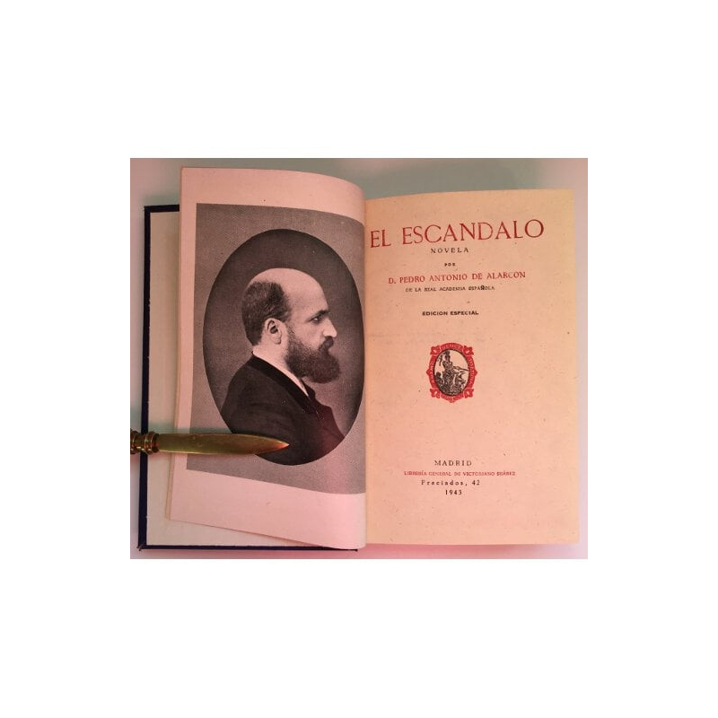EL ESCÁNDALO
