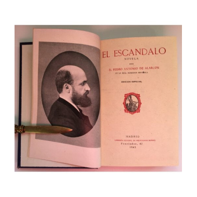 EL ESCÁNDALO