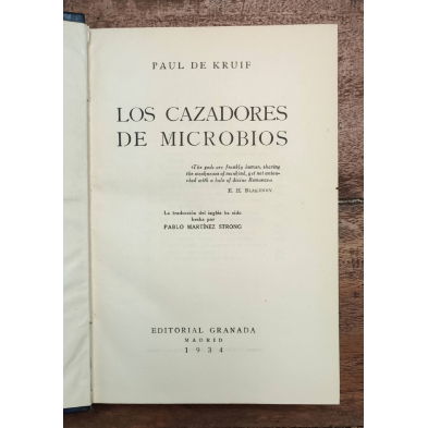 LOS CAZADORES DE MICROBIOS