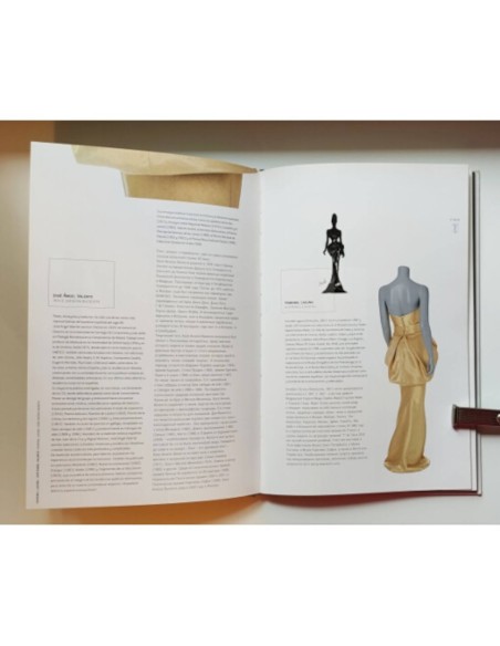 20 TRAJES PARA RUSIA: DISEÑADORES DIALOGAN CON LA LITERATURA