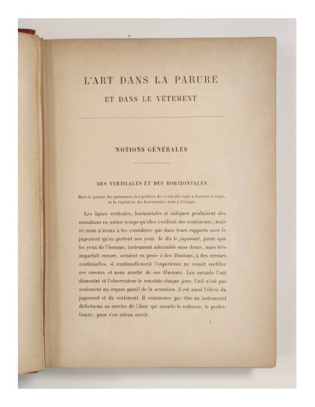 L’ART DANS LA PARURE ET DANS LE VÉTEMENT