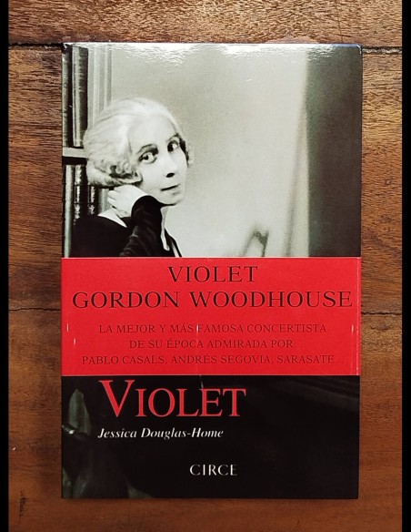 VIOLET: VIDA Y AMORES DE VIOLET GORDON WOODHOUSE
