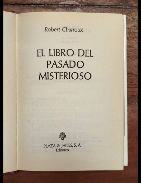 EL LIBRO DEL PASADO MISTERIOSO