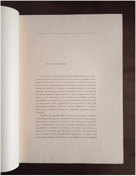 MEMORÍA LEÍDA EN LA SOLEMNE SESIÓN INAUGURAL DEL AÑO DE 1898 EN LA REAL ACADEMIA DE MEDICINA