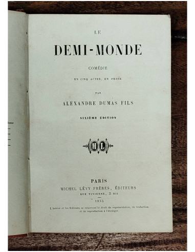 LE DEMI-MONDE