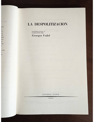 LA DESPOLITIZACIÓN